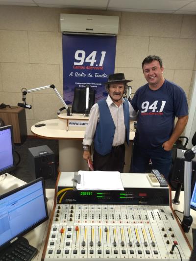  Campo Abeto FM comemorou com os ouvintes, 33 anos com programaÃ§Ã£o especial